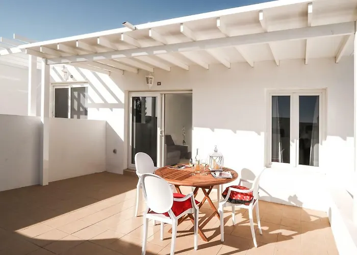Flower Beach Suite 7